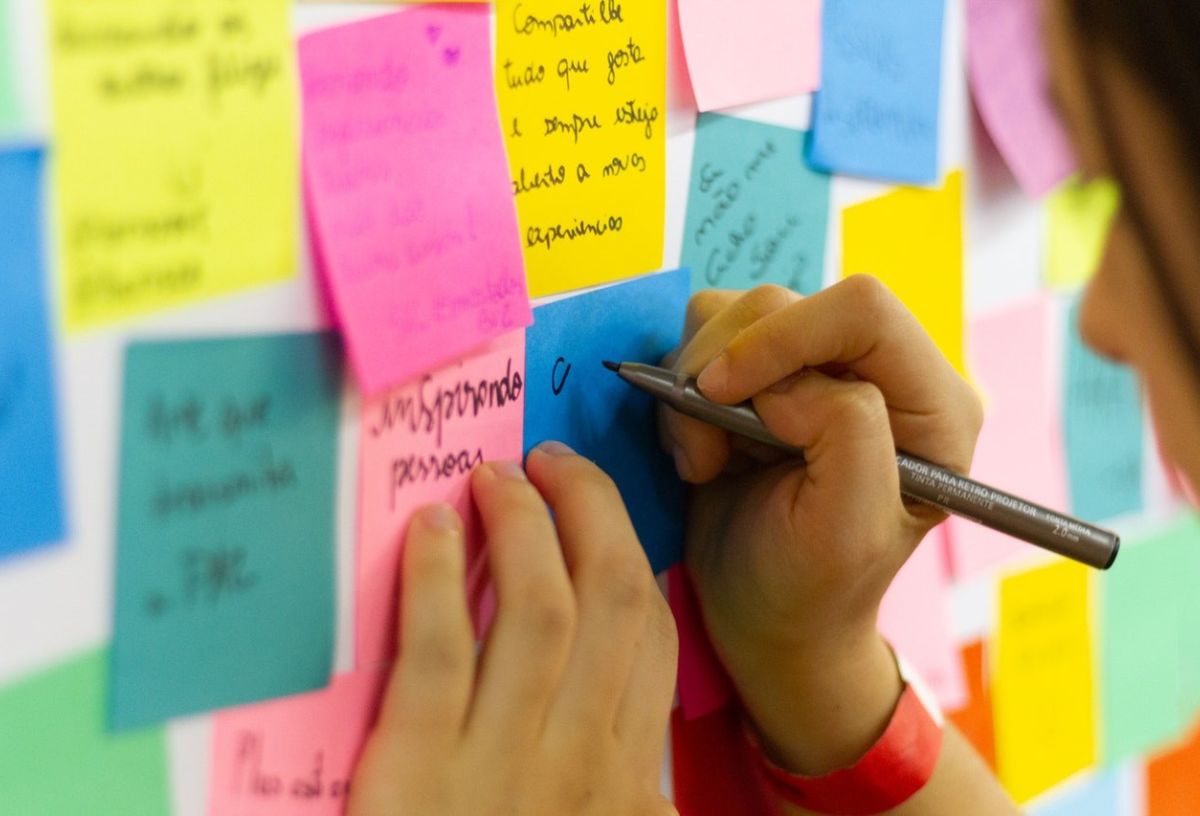 9 Awesome Methods To Find Blog Topics To Write About 9-awesome-methods-to-find-blog-topics-to-write-about