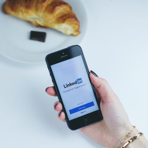 Snapchat Changes & LinkedIn Content Marketing